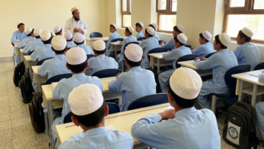 په هرات کې د سلګونو زده کونکو